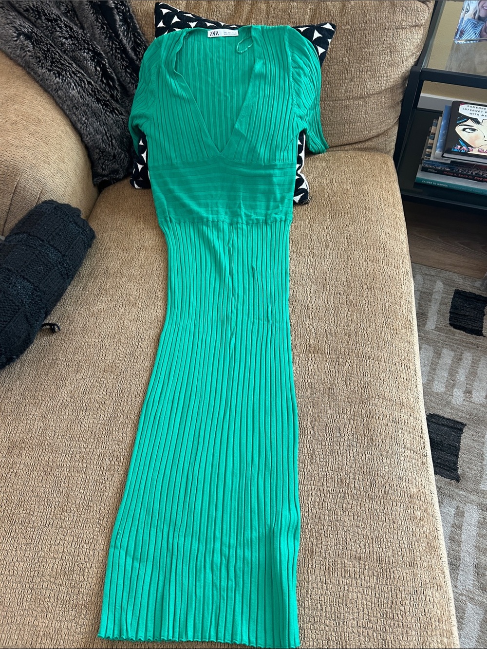 Zara Emerald Green Pleated V-Neck Maxi Dress